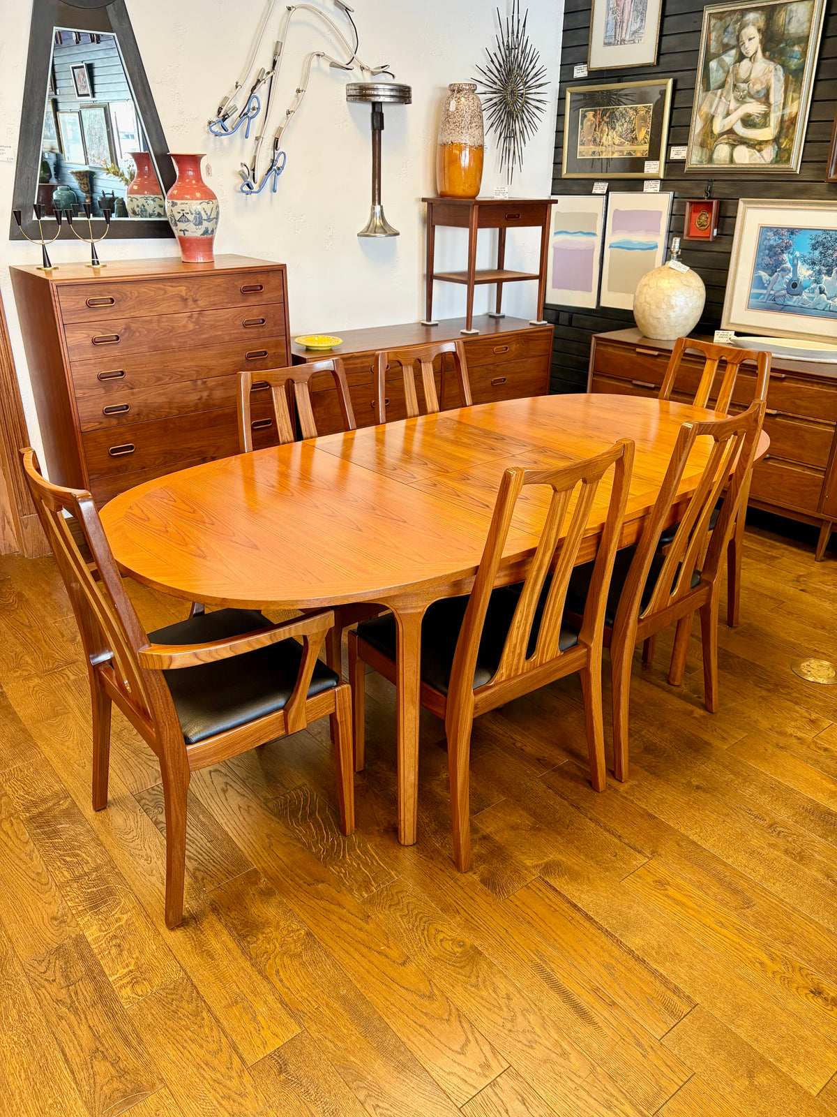 Mid Century Teak Butterfly Leaf Teak Dining Table By Nathan Furniture - England