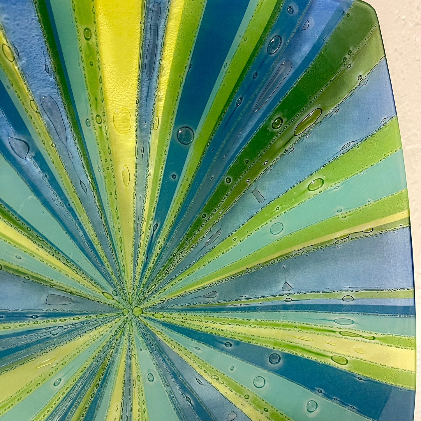 1960s LARGE HIGGINS FUSED GLASS DECORATIVE PLATTER