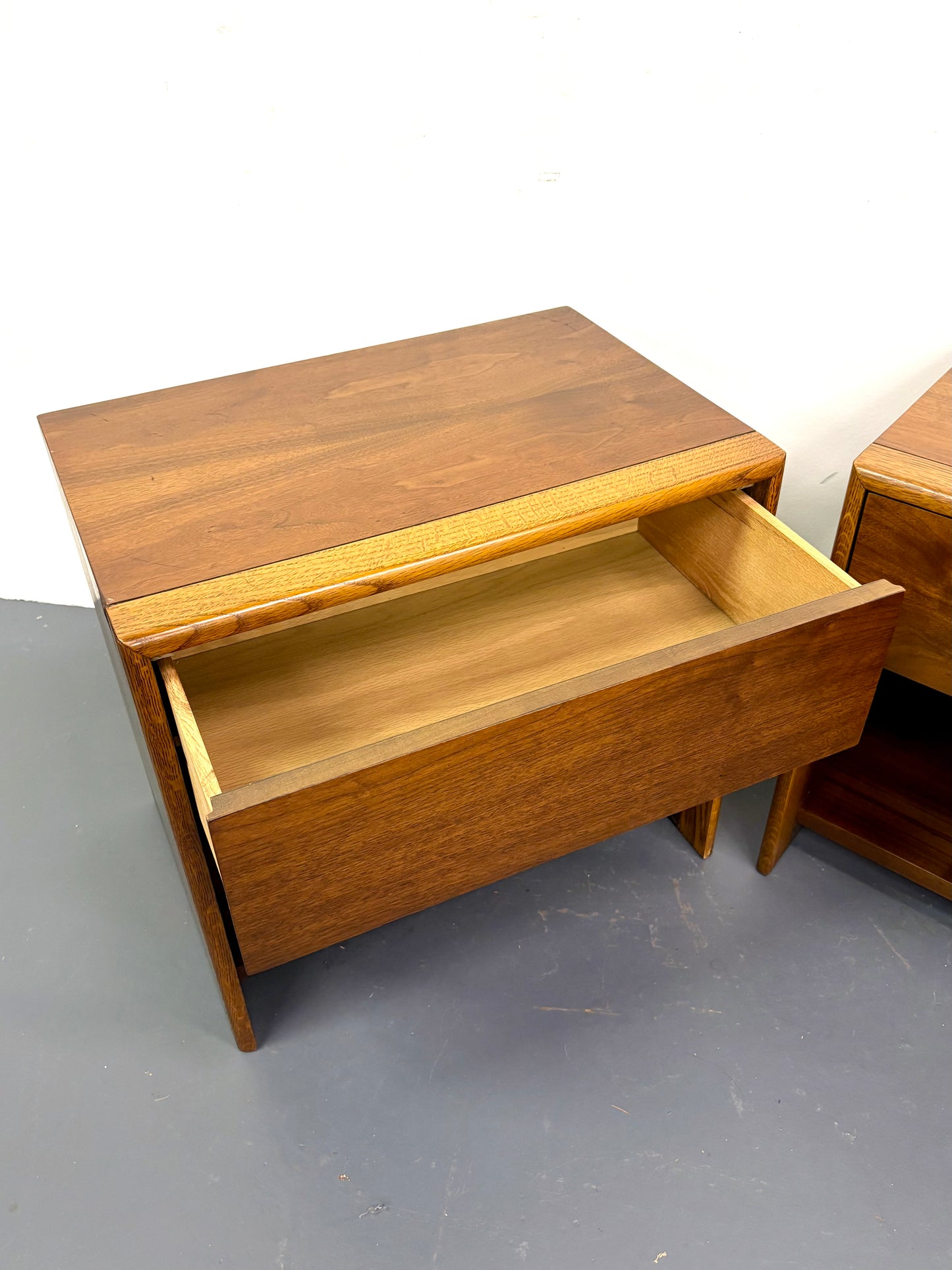 Mid Century Pair Of Nightstands by Lane Furniture - American