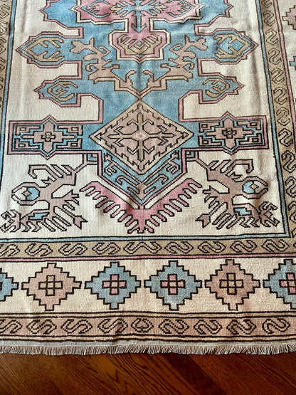 VINTAGE TURKISH OUSHAK RUG 5’9” x 8’