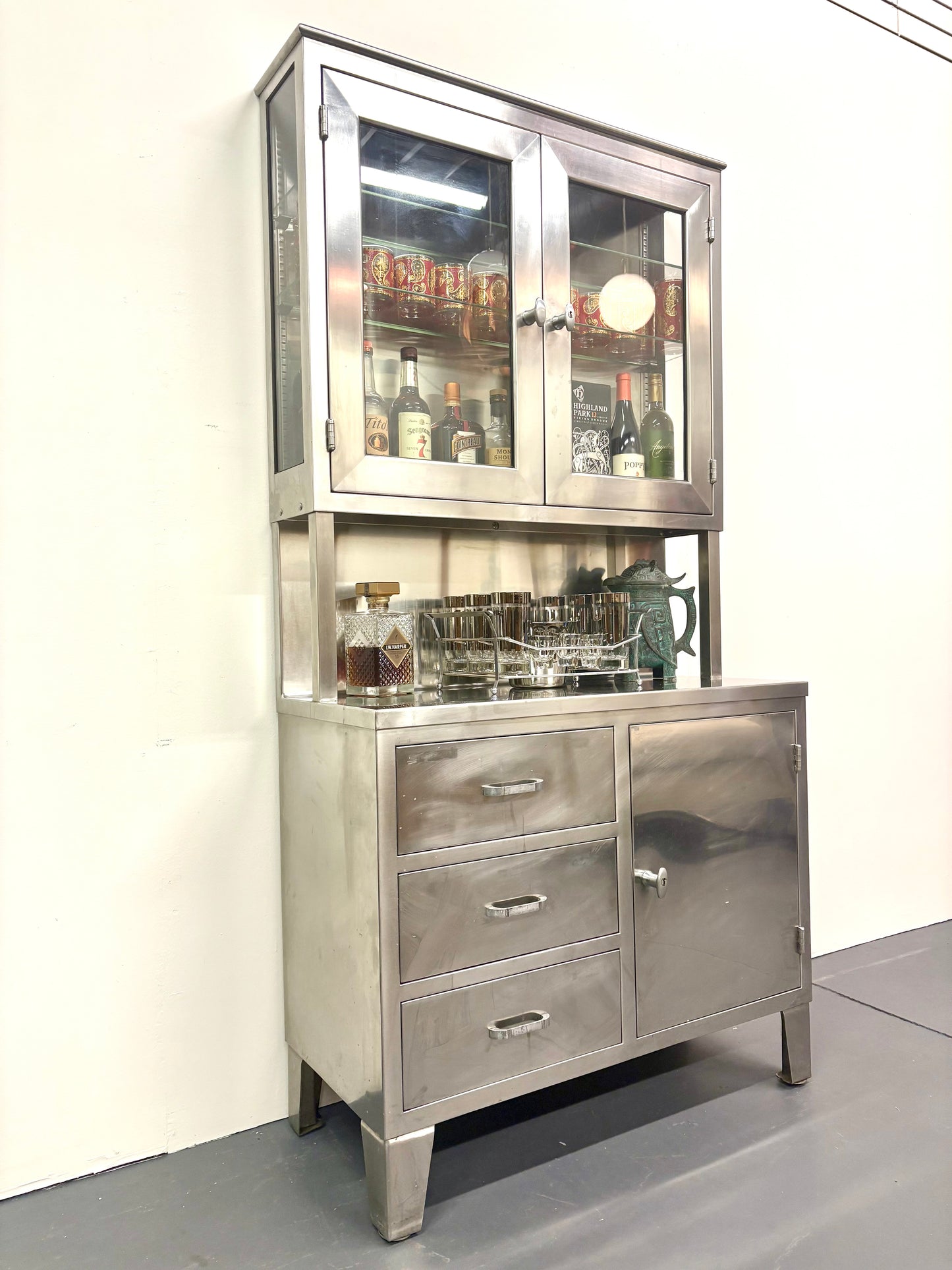 Art Deco 1930s - 1940s Stainless Steel Apothecary Cabinet by Blinkman Industries