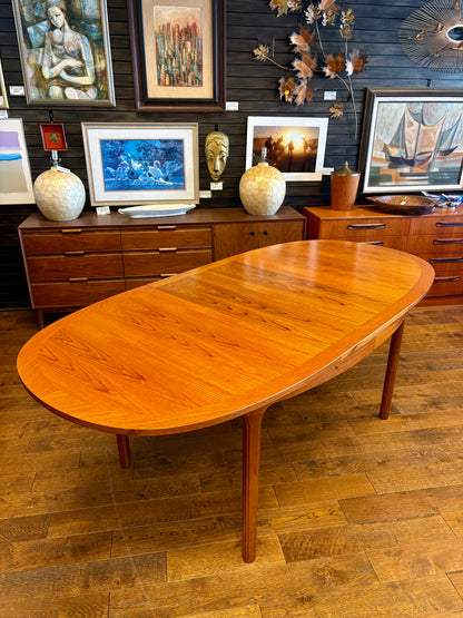 Mid Century Teak Butterfly Leaf Teak Dining Table By Nathan Furniture - England
