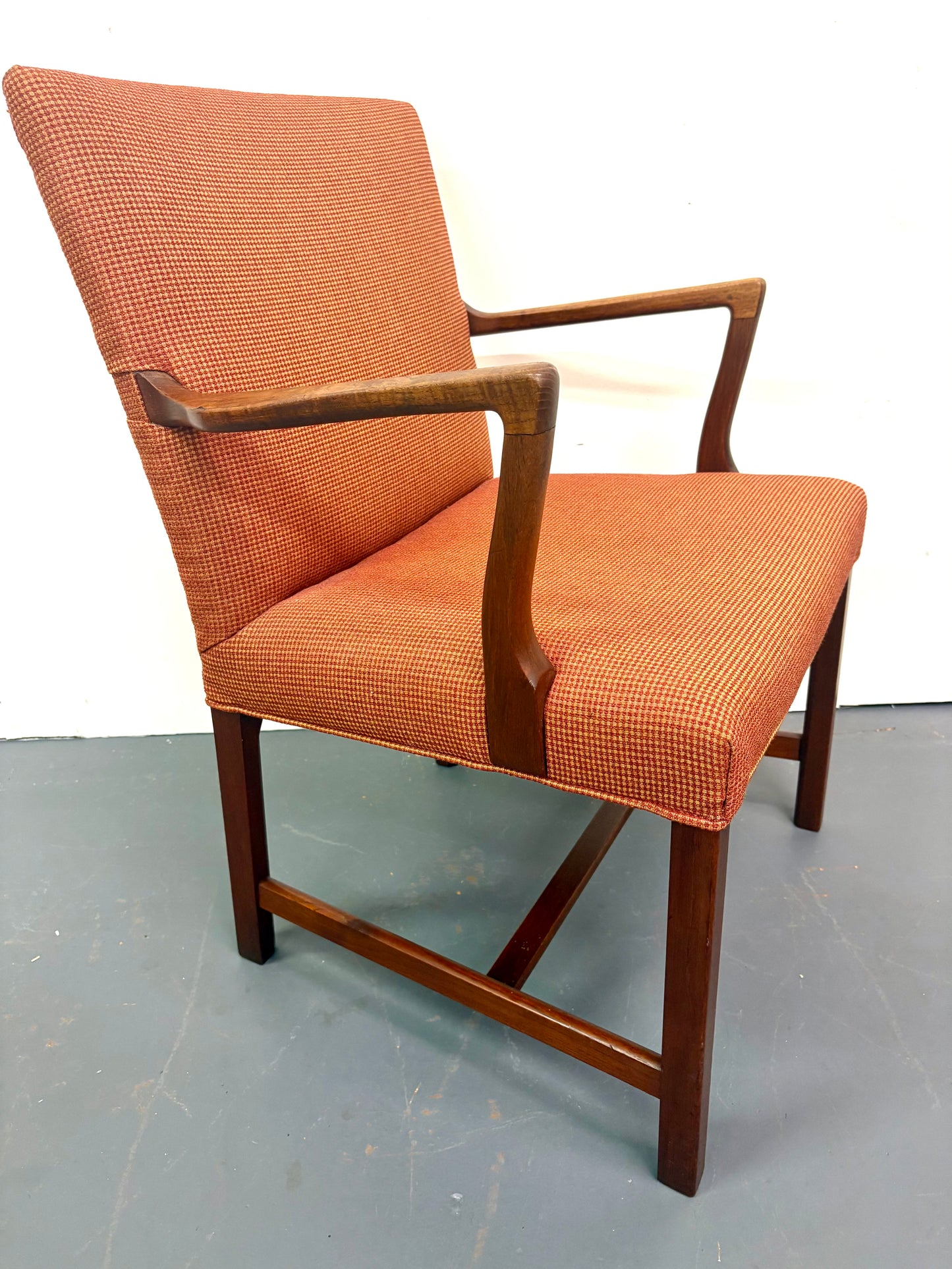 Mid Century Pair Of Armchairs Attributed to Hans Wegner - Denmark