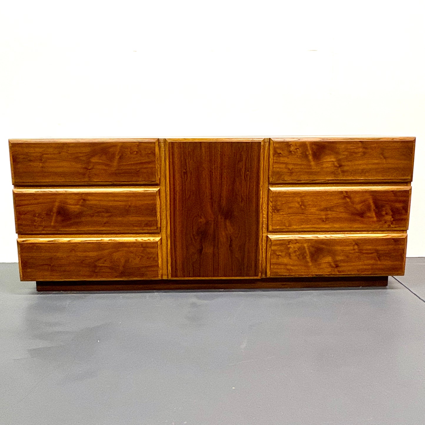 Mid Century Nine Drawer Low Dresser By Lane Furniture - American