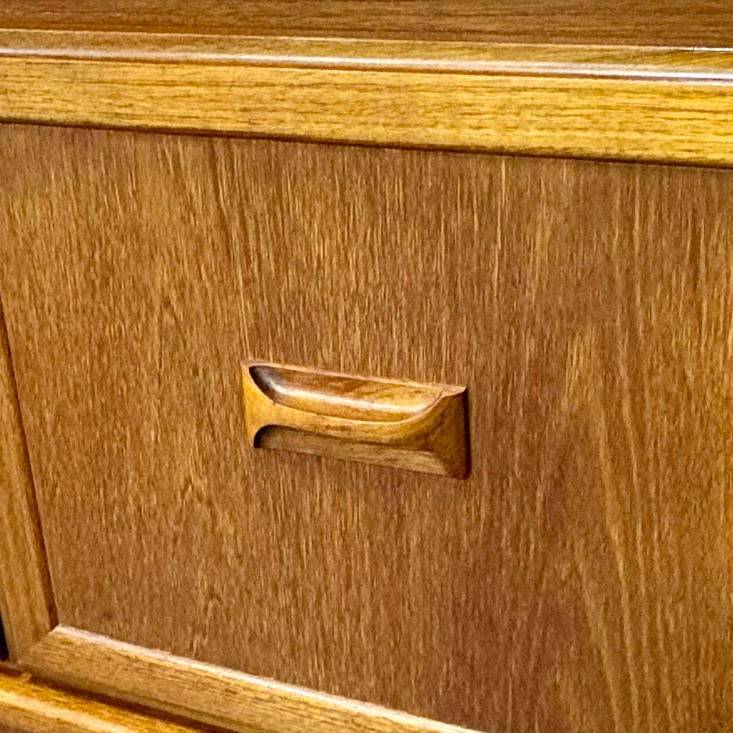 Long Mid Century Teak Credenza/Sideboard by William Lawrence of England