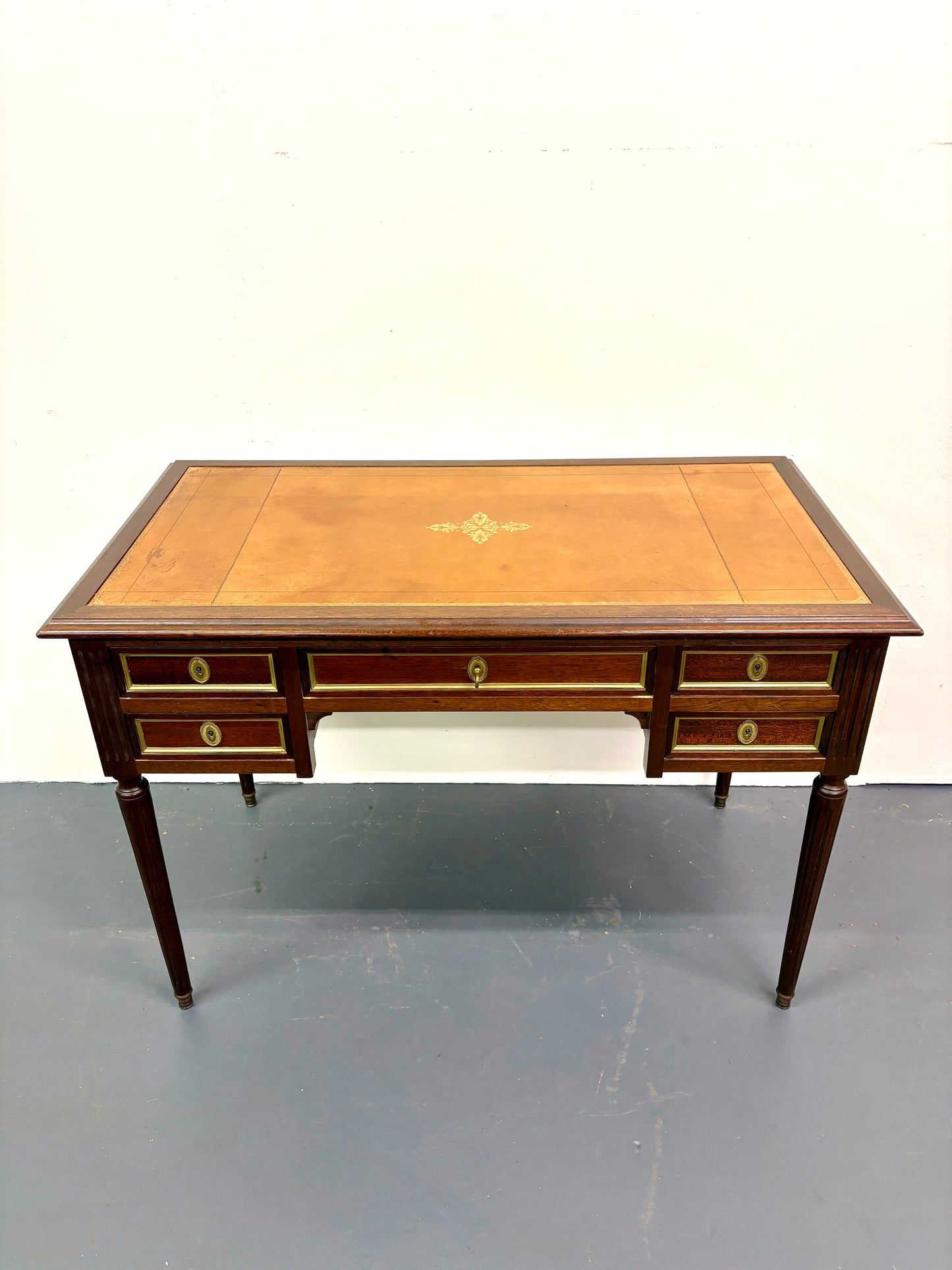 French Louie XVI Style Leather Top Desk