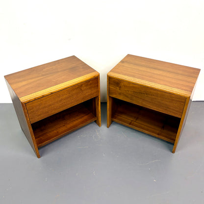 Mid Century Pair Of Nightstands by Lane Furniture - American