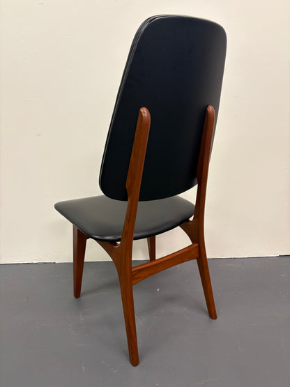 Rare Mid Century High Back Teak Set Of Eight Dining Chairs by Arne Hovmand-Olsen - Denmark