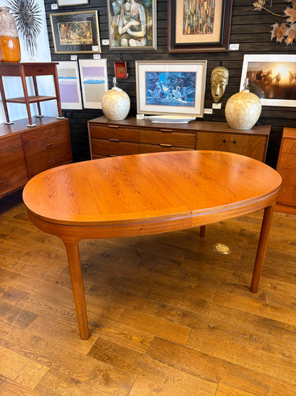 Mid Century Teak Butterfly Leaf Teak Dining Table By Nathan Furniture - England