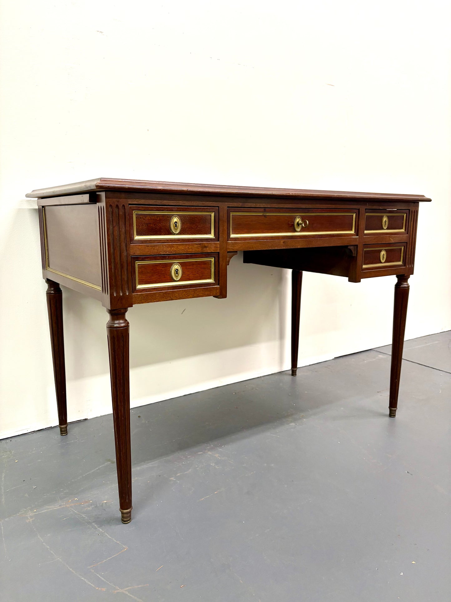 French Louie XVI Style Leather Top Desk