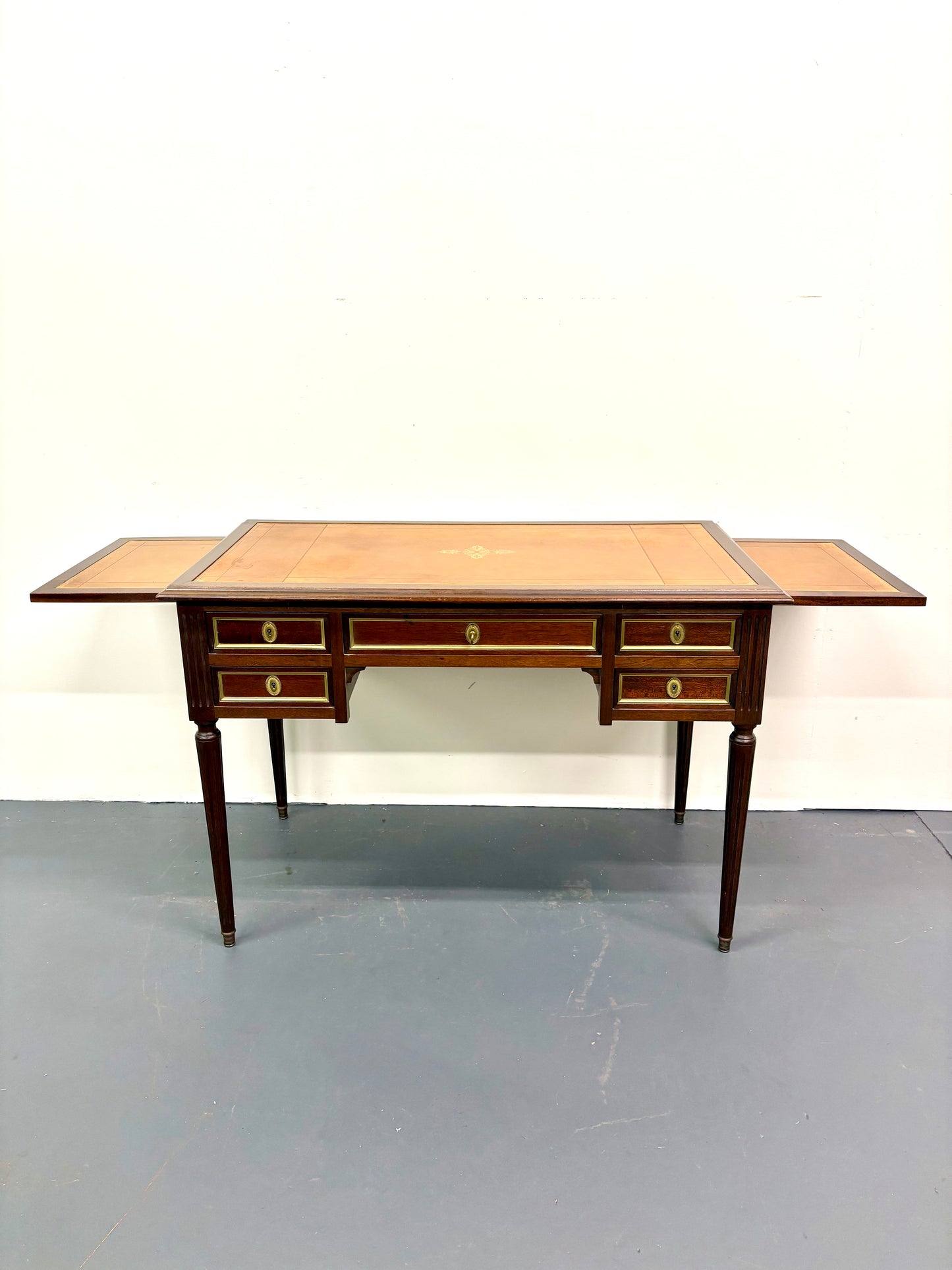 French Louie XVI Style Leather Top Desk