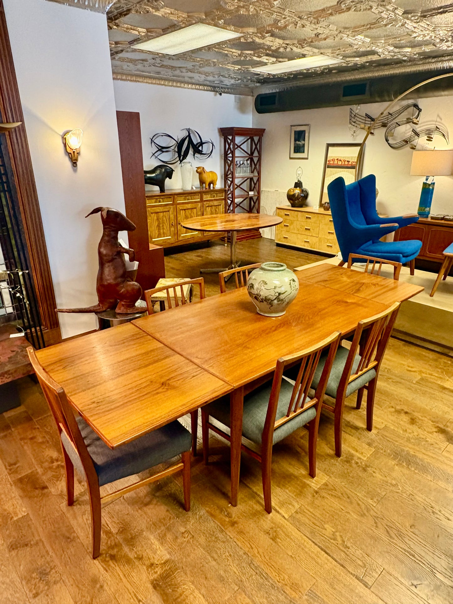 Mid Century Extendable Teak Dining Table By Skovmaud Anderson - Denmark