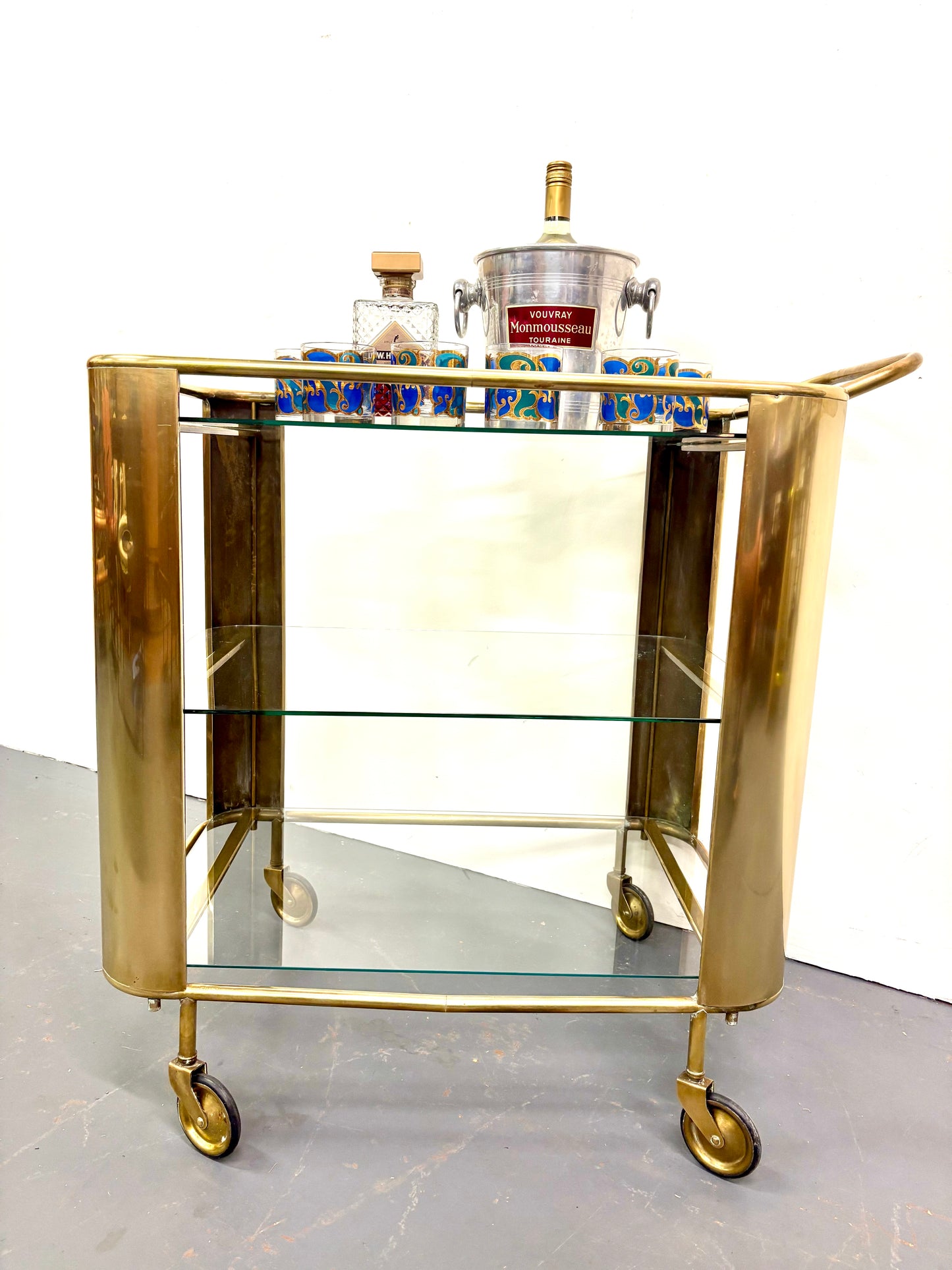 Mid Century/Art Deco Italian Brass & Glass Bar Cart/Trolley ￼