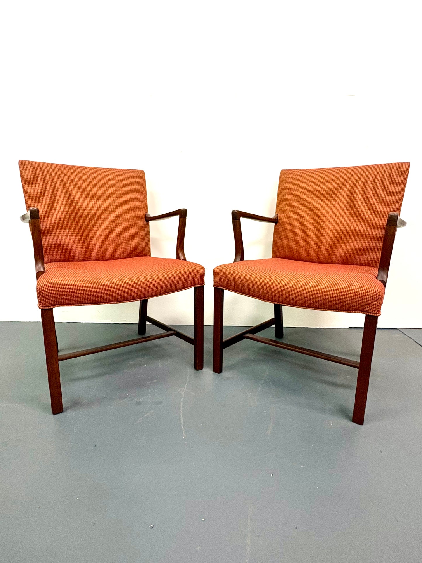 Mid Century Pair Of Armchairs Attributed to Hans Wegner - Denmark