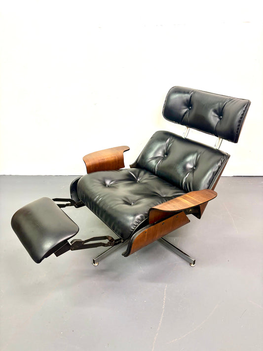 Rare Mid Century Eames Style Recliner by Plycraft - American