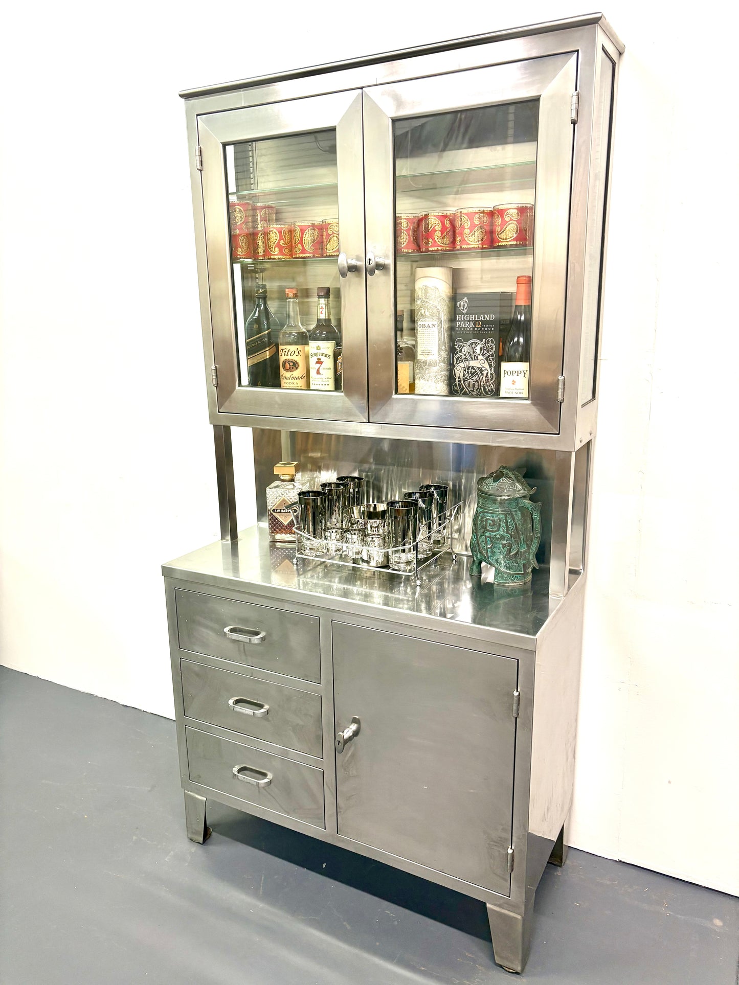 Art Deco 1930s - 1940s Stainless Steel Apothecary Cabinet by Blinkman Industries