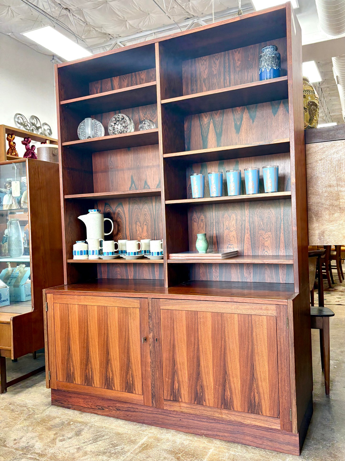 MID CENTURY ROSEWOOD BOOKCASE