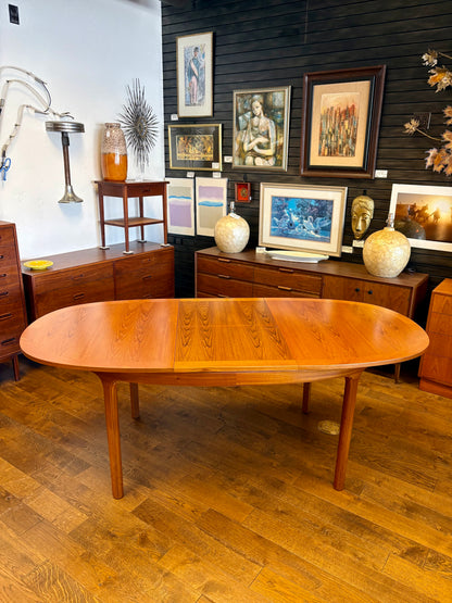 Mid Century Teak Butterfly Leaf Teak Dining Table By Nathan Furniture - England
