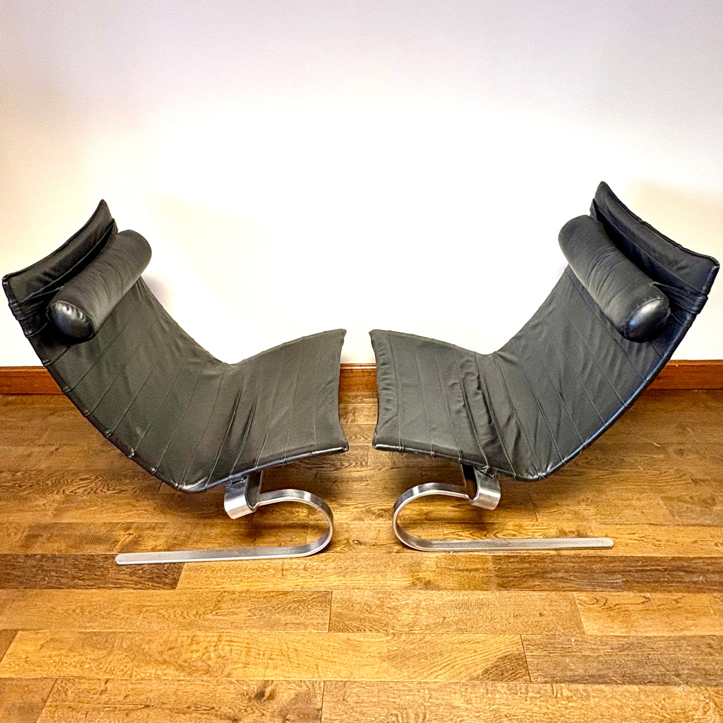 VINTAGE PK20 LOUNGE CHAIRS BY POUL KJAERHOLM FOR FRITZ HANSEN, DENMARK