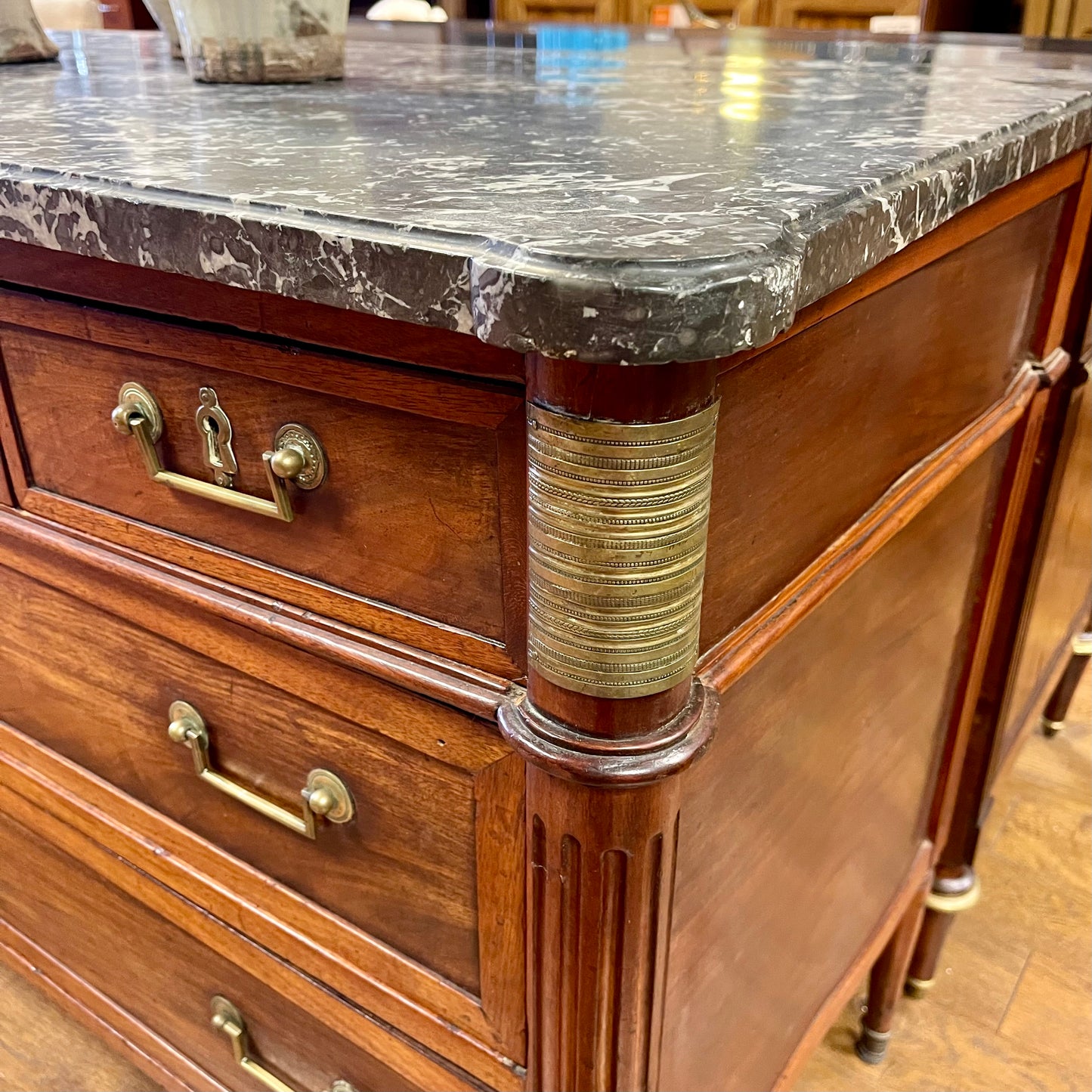 ANTIQUE LOUIS XVI STYLE MAHOGANY COMMODE