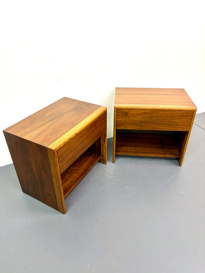 Mid Century Pair Of Nightstands by Lane Furniture - American