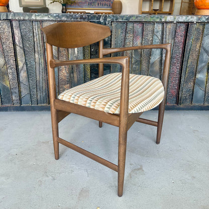 MID CENTURY DANISH MODERN ARM CHAIR BY IB KOFOD LARSEN FOR SELIG