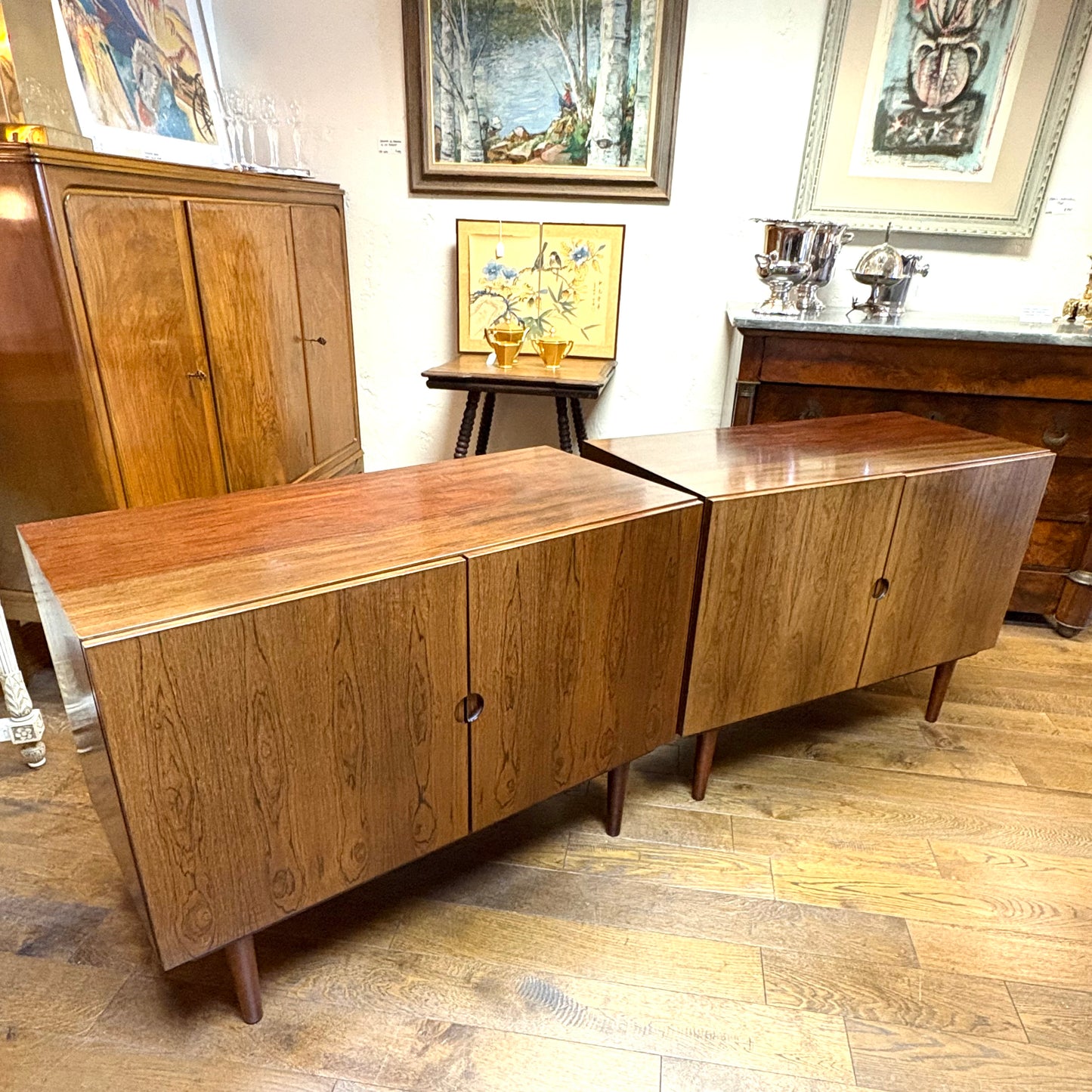 MID CENTURY DANISH ROSEWOOD SMALL CREDENZA