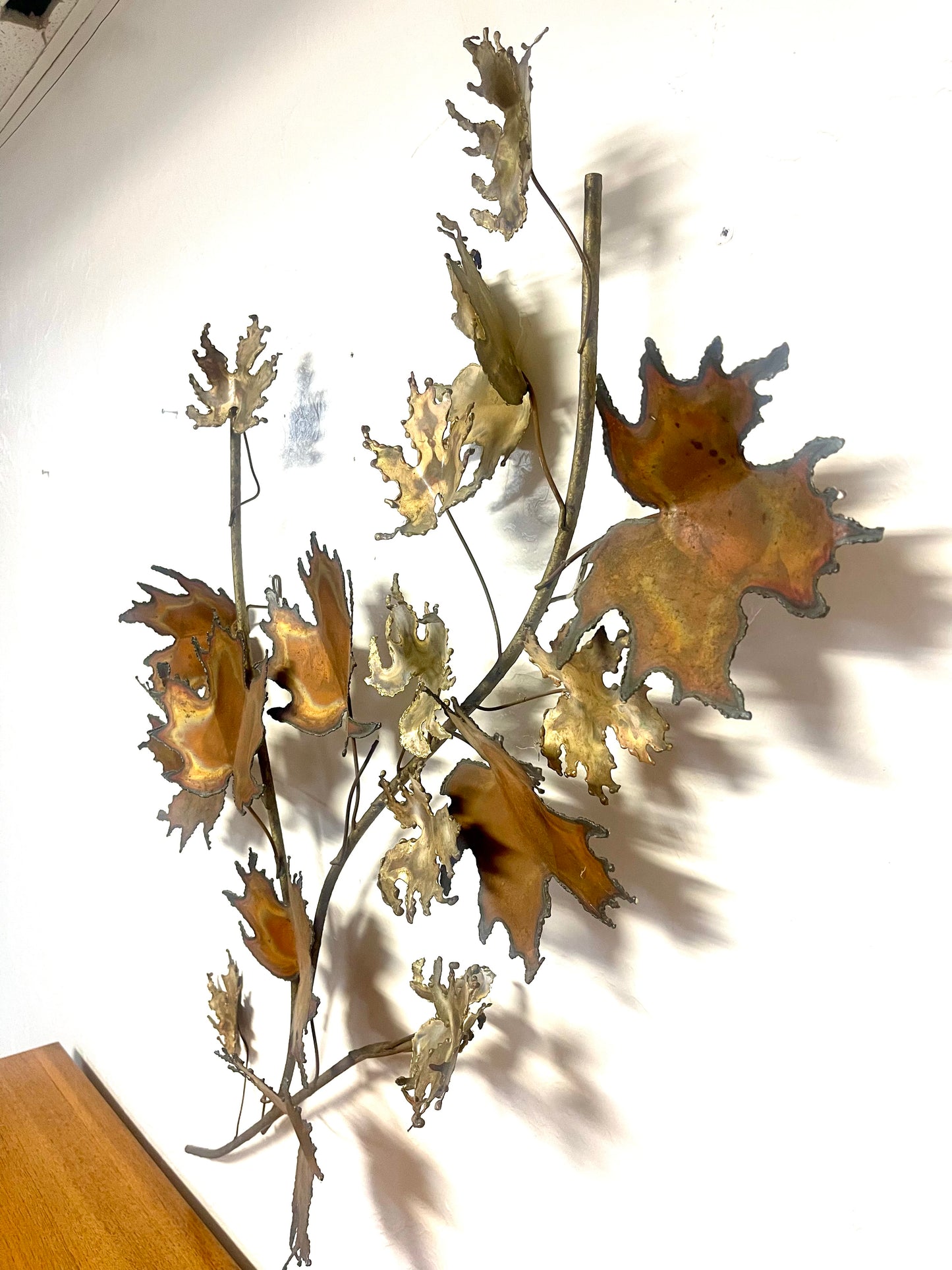 MID CENTURY SIGNED CURTIS JERE FOLIATE METAL SCULPTURE
