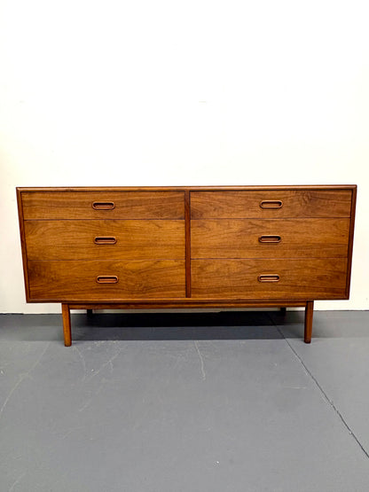 Mid Century Six Drawer Low Dresser By Jack Cartwright for Founders Furniture - American
