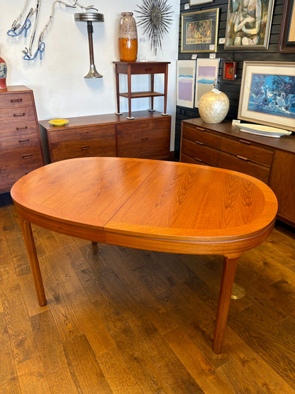 Mid Century Teak Butterfly Leaf Teak Dining Table By Nathan Furniture - England