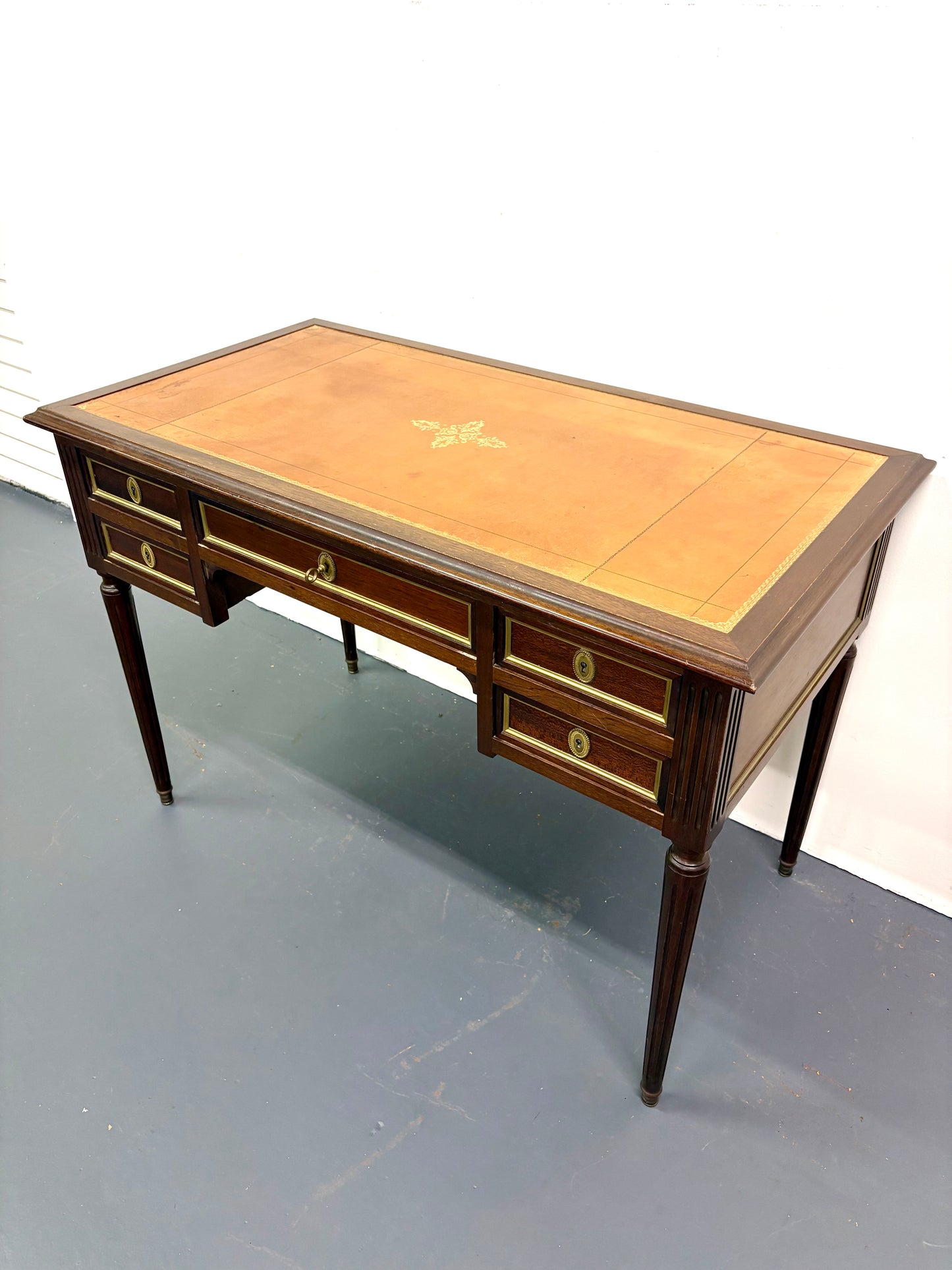French Louie XVI Style Leather Top Desk