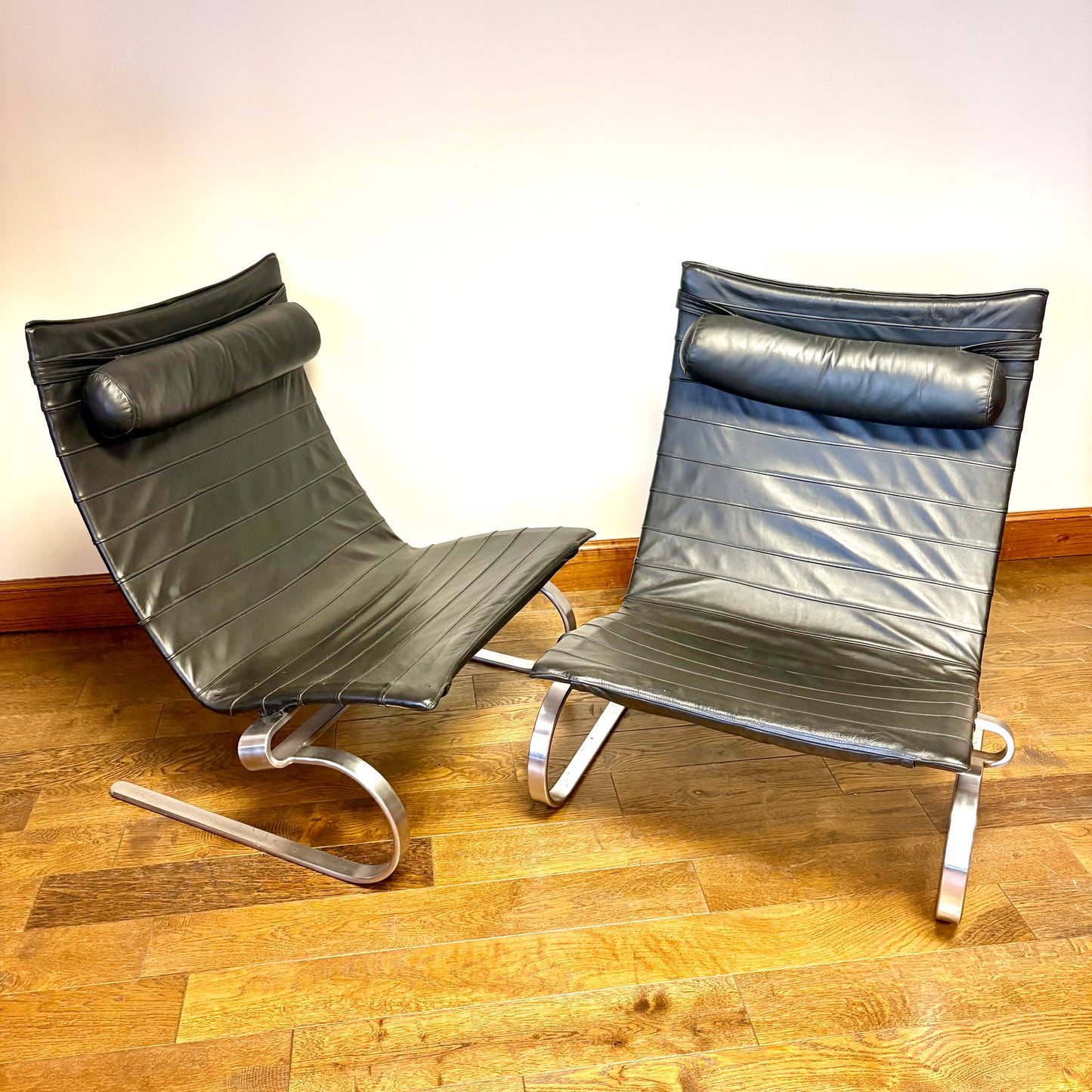 VINTAGE PK20 LOUNGE CHAIRS BY POUL KJAERHOLM FOR FRITZ HANSEN, DENMARK