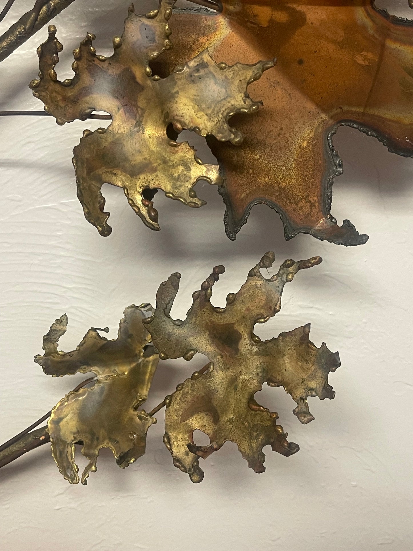 MID CENTURY SIGNED CURTIS JERE FOLIATE METAL SCULPTURE
