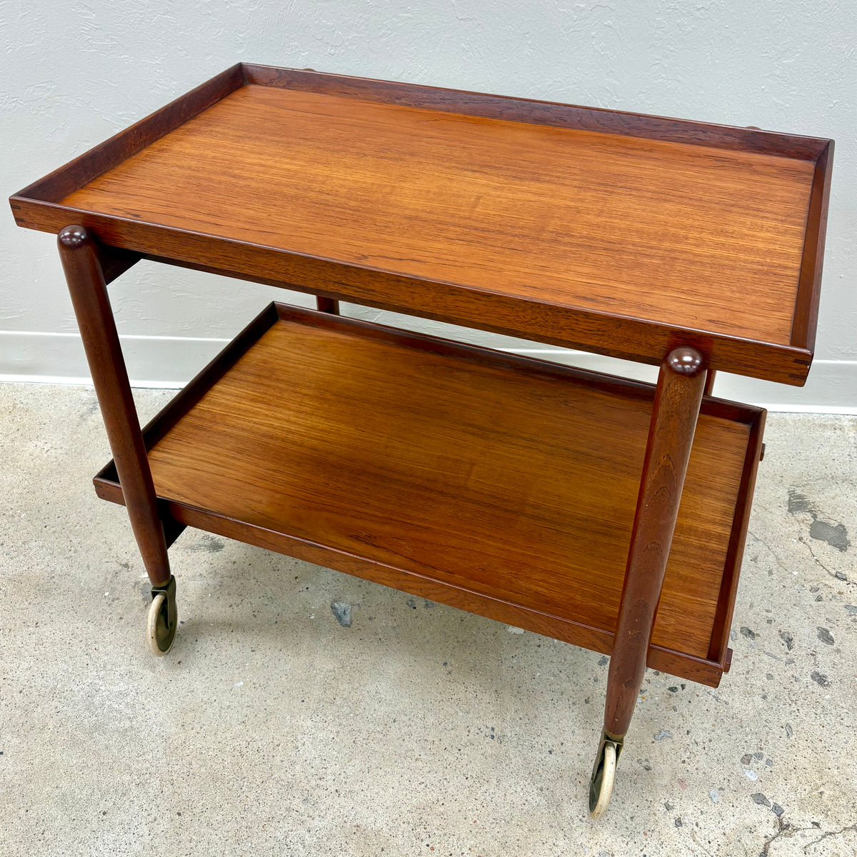 Mid Century Teak Extendable Bar Cart By Poul Hundevad - Denmark
