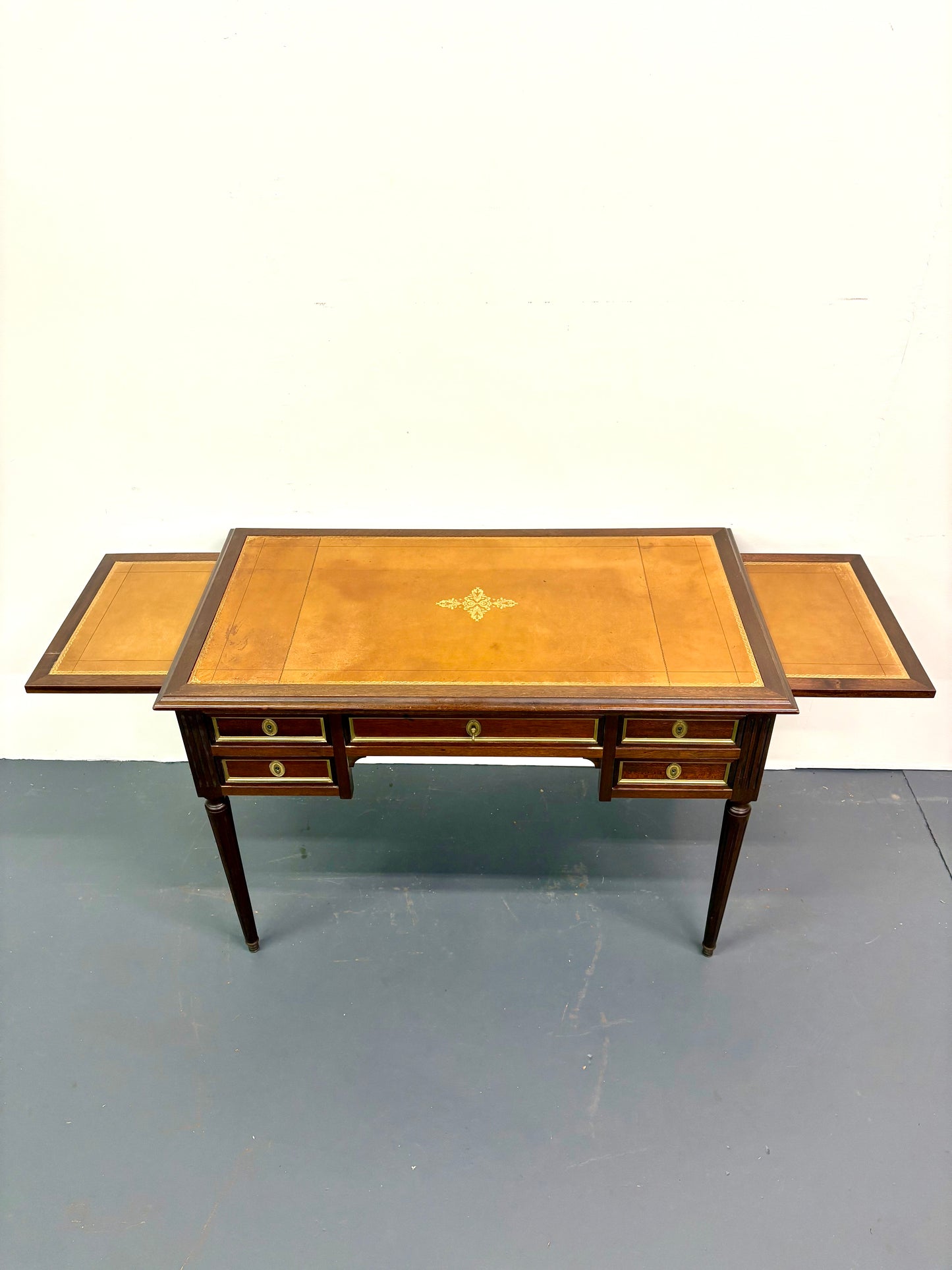 French Louie XVI Style Leather Top Desk