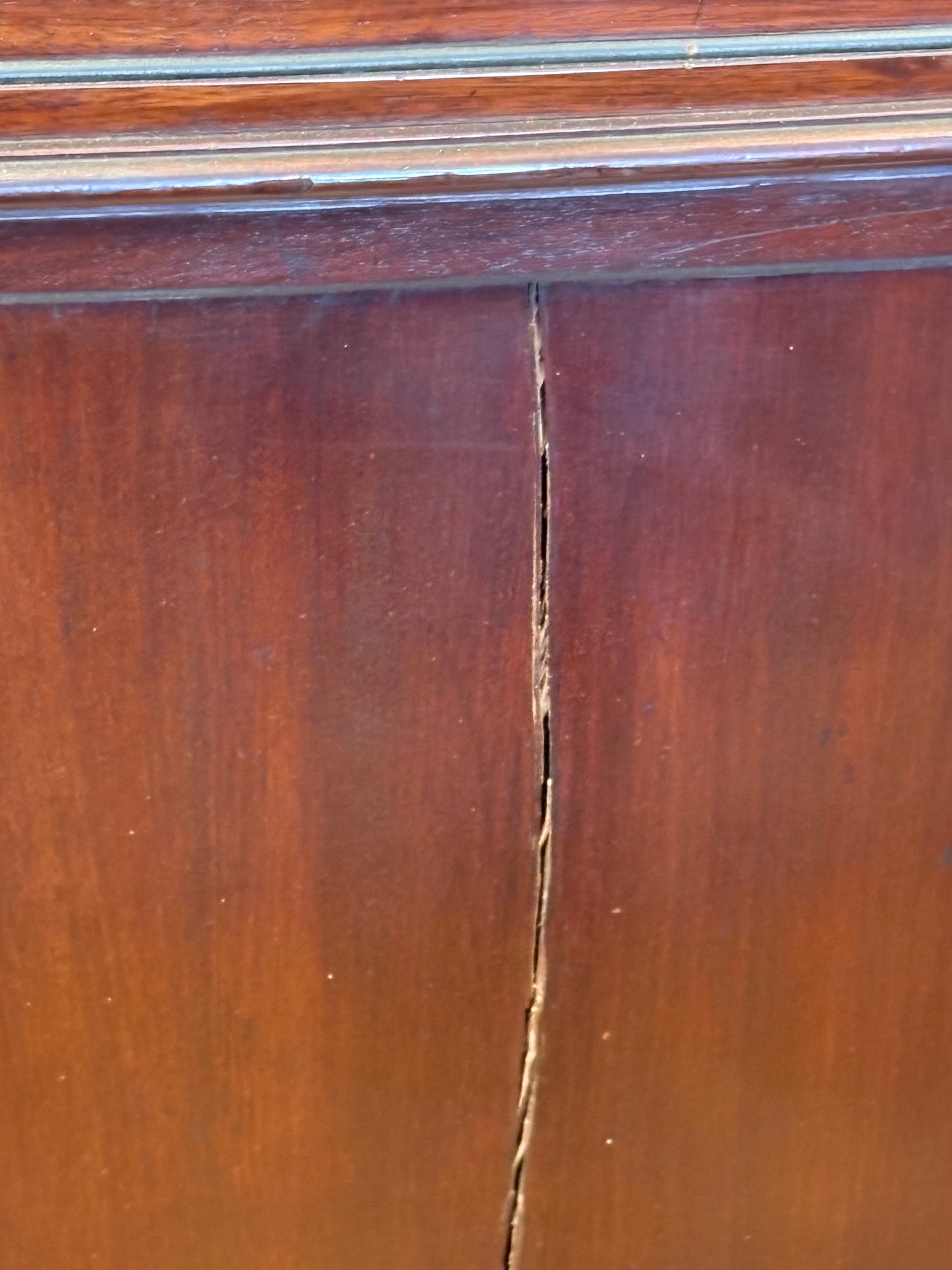 ANTIQUE LOUIS XVI STYLE MAHOGANY COMMODE