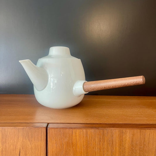 Rare Vintage White Porcelain and Teak Teapot by Henning Koppel for Bing & Grondahl, 1960s No. 301