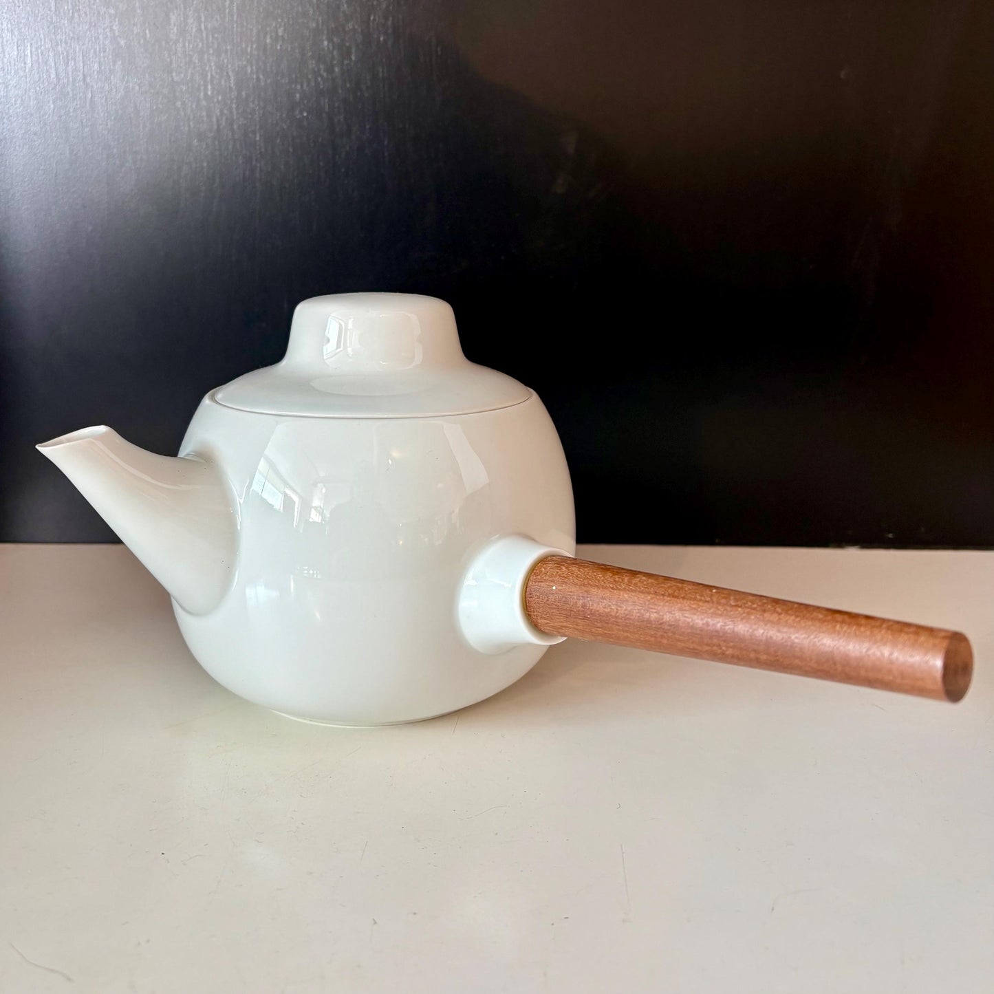 Rare Vintage White Porcelain and Teak Teapot by Henning Koppel for Bing & Grondahl, 1960s No. 656