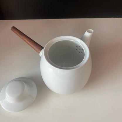 Rare Vintage White Porcelain and Teak Teapot by Henning Koppel for Bing & Grondahl, 1960s No. 301